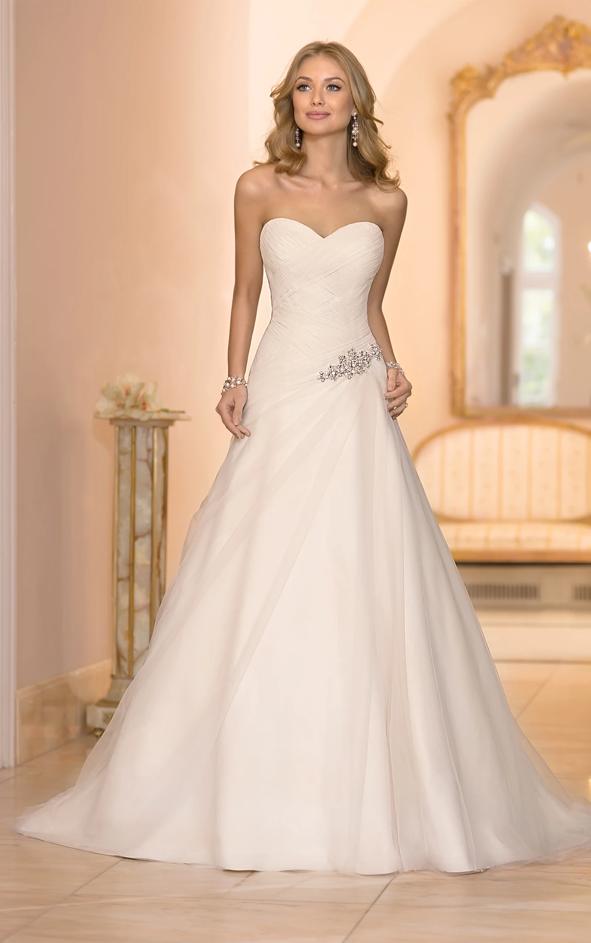 Romantic Sheath Wedding Dress | Kleinfeld Bridal