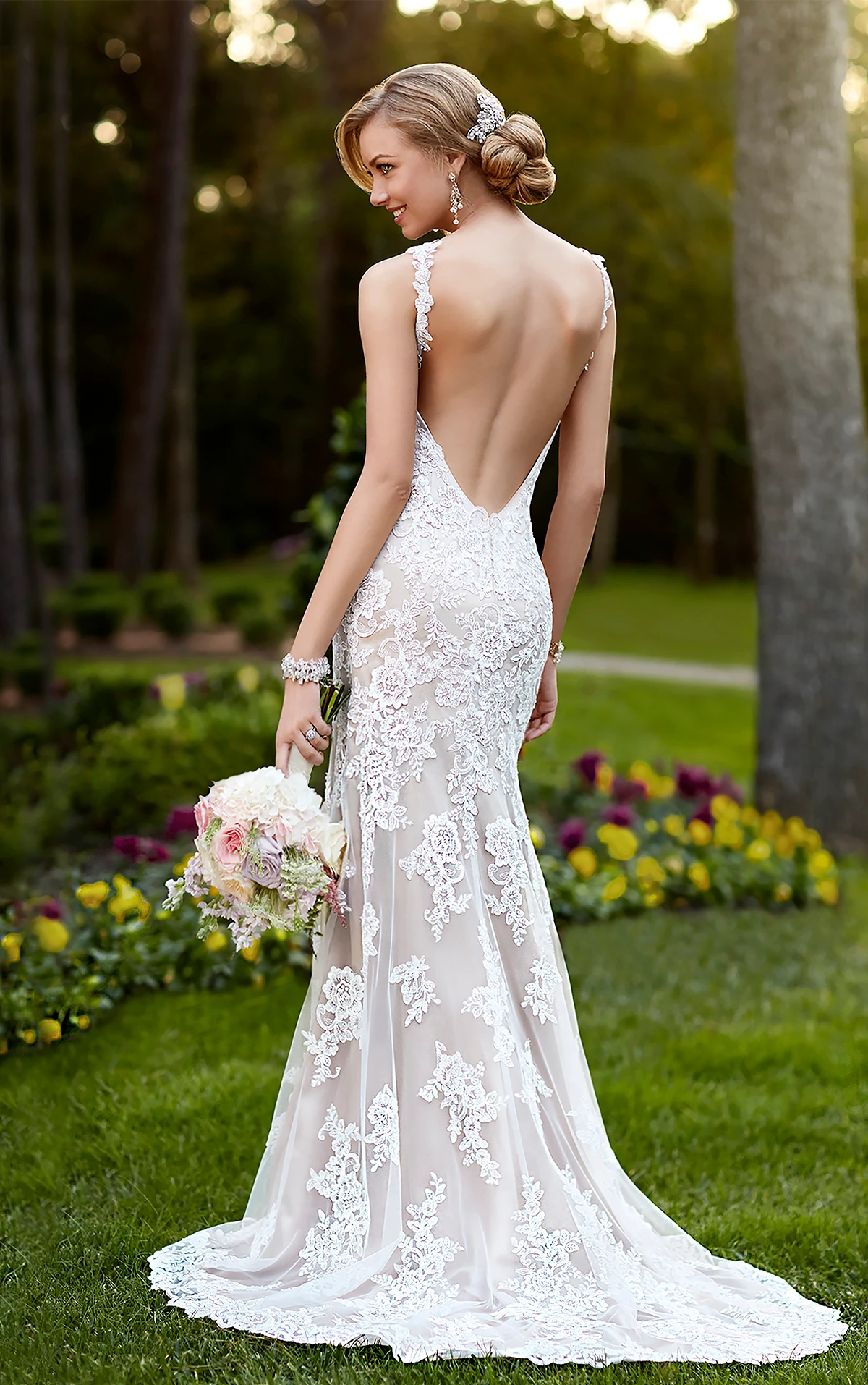 Backless Wedding Dresses Vneck Wedding Gown with Open
