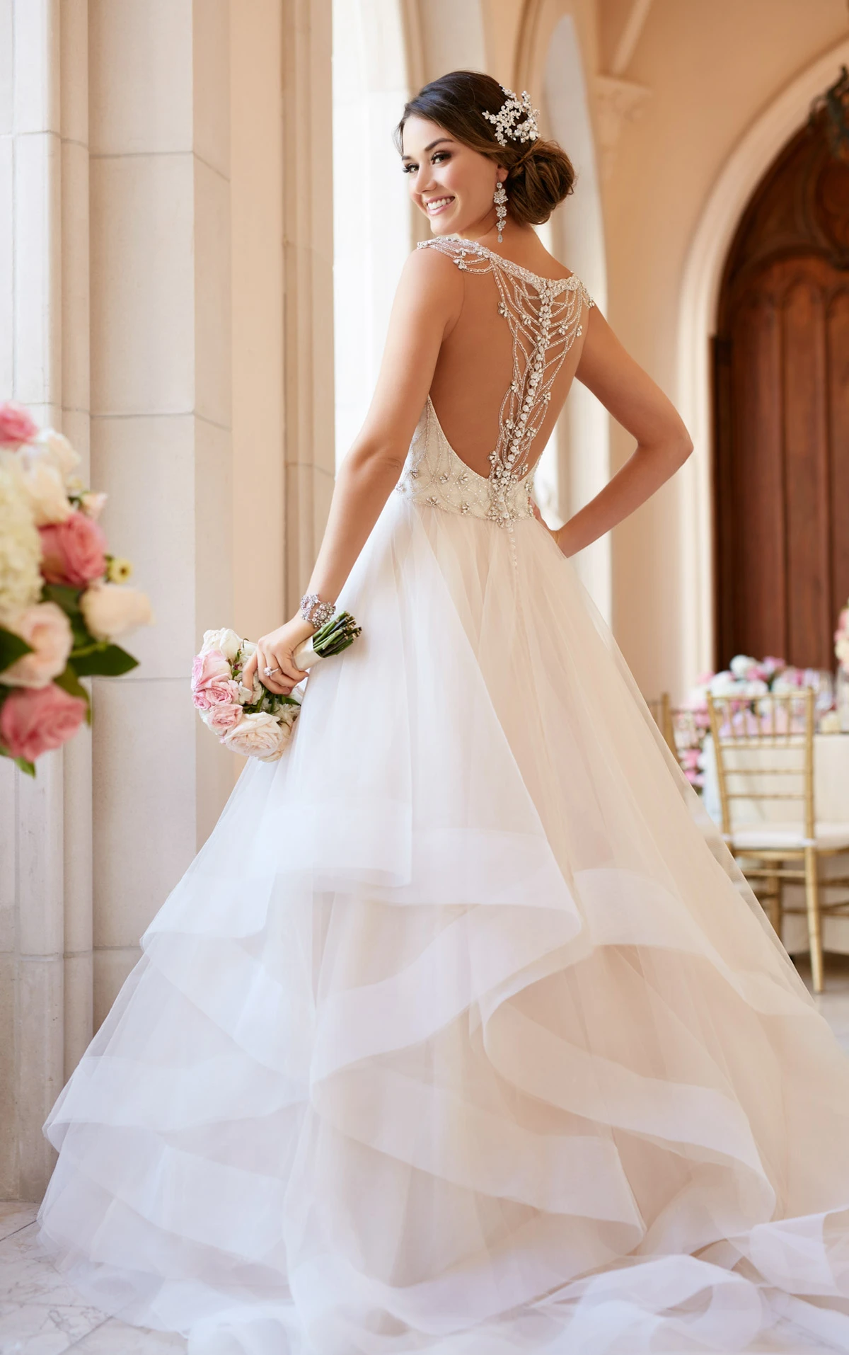Backless Wedding Dresses Ballgown Wedding Dress with