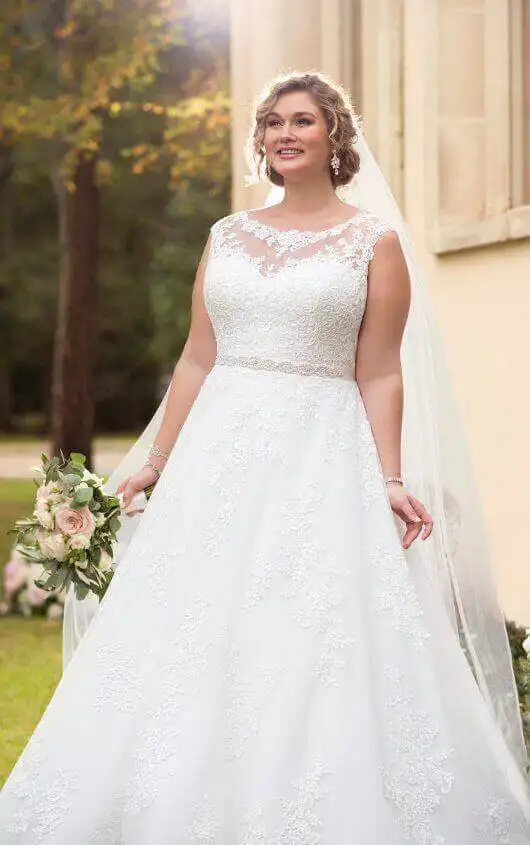 bridal dresses for larger ladies