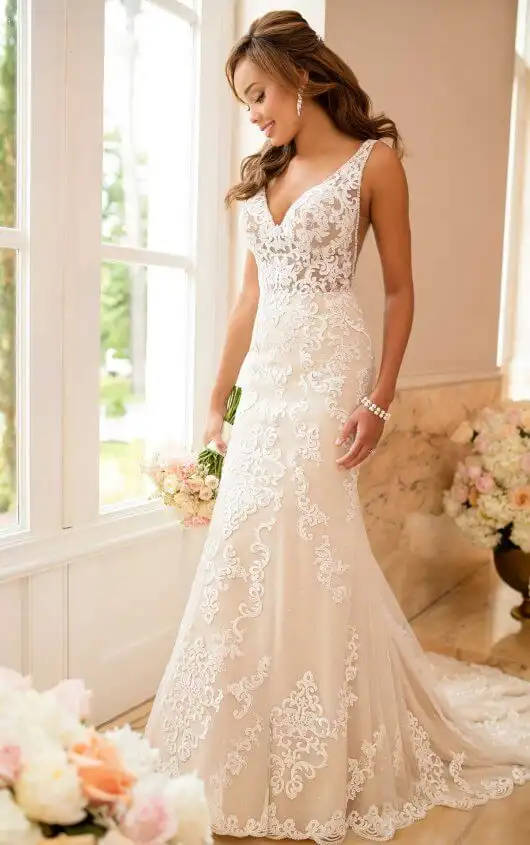 cream lace wedding dress with sleeves