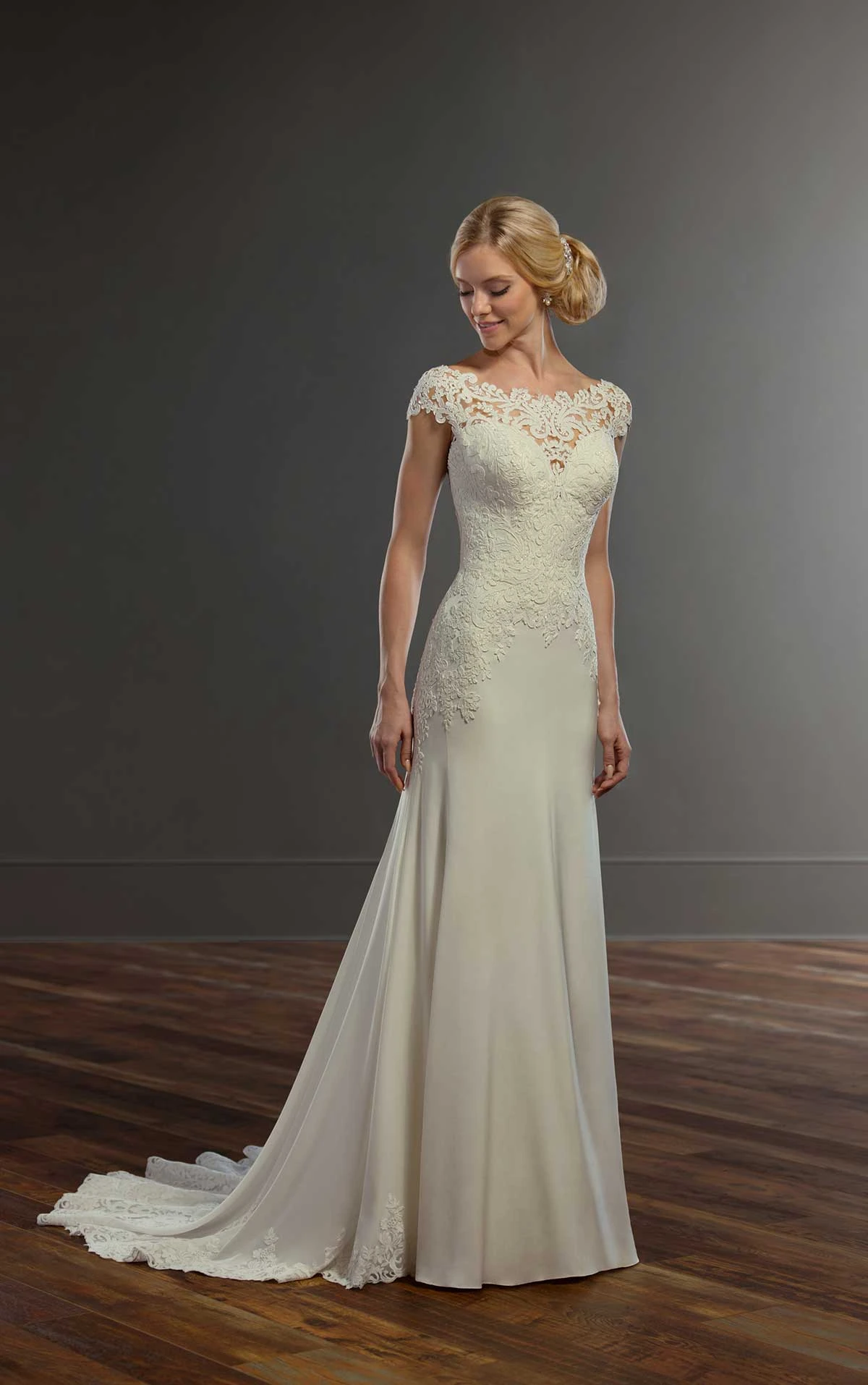 Romantic Lace and Chiffon Bridal Gown with Cap Sleeves