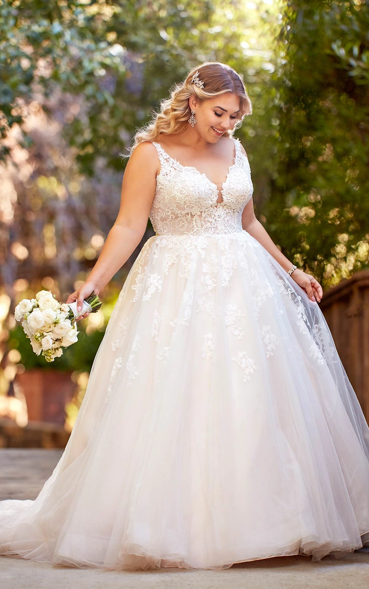 wedding gown for chubby girl