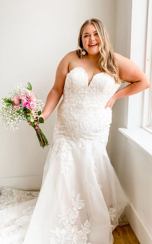 Sweetheart plus size wedding dress - Style 7397 by Stella York